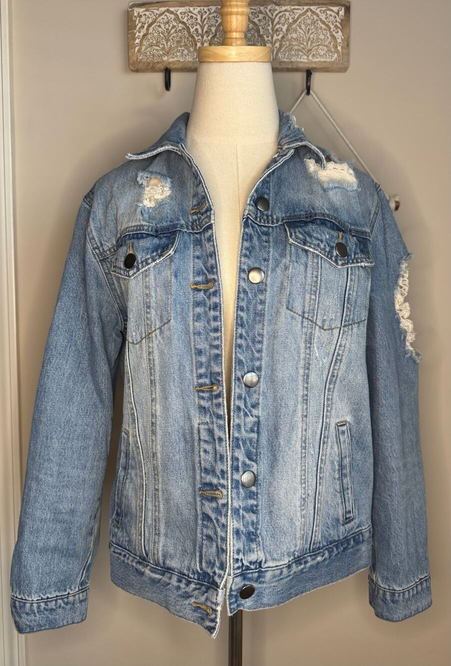 Gabrielle Union New York & Company Distressed Denim Jacket sz S